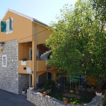 Apartments Stosa Нин Экстерьер фото